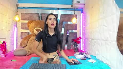 Lucy unlimit come back here  online show from 05.14.26