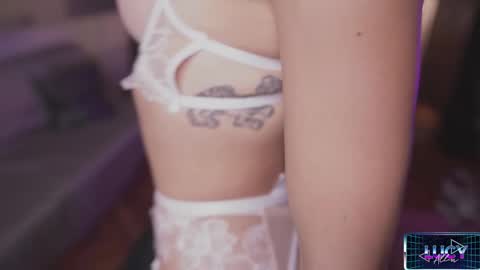 Snapshot of lucyallenx chatting on 12.11.24 Lucy Alien online show from 12.11.24