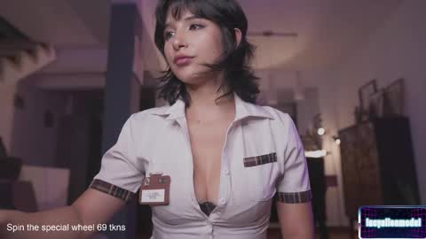 Snapshot of lucyallenx chatting on 12.13.24 Lucy Alien online show from 12.13.24