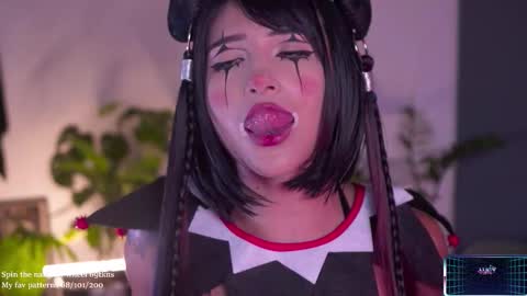 Snapshot of lucyallenx chatting on 10.27.25 Lucy Alien online show from 10.27.25