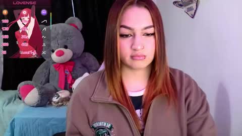 Snapshot of lucycherry__ chatting on 11.10.25 LUCIA online show from 11.10.25