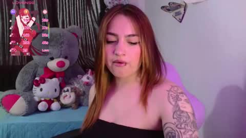 Snapshot of lucycherry__ chatting on 11.21.25 LUCIA online show from 11.21.25