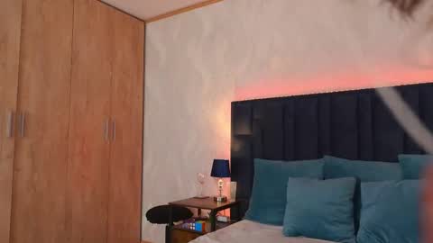 LucyDeLuca online show from 04.03.26