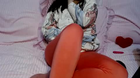 Snapshot of lucygolds chatting on 01.28.25 LucyGoldS online show from 01.28.25