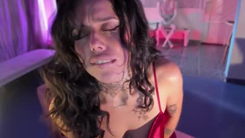 Snapshot of lucyklumm chatting on 03.22.26 MALAMOR online show from 03.22.26