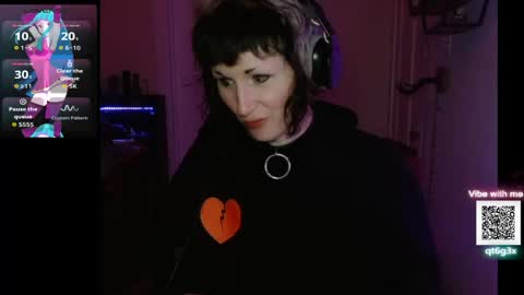 Snapshot of lucylascivious chatting on 04.23.26 lucylascivious online show from 04.23.26