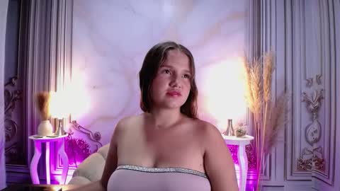 Lucy  online show from 09.09.25