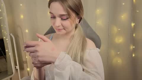 Lucy online show from 04.11.26