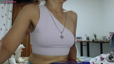 I am Luciana Martin... Welcome in my room online show from 04.18.26