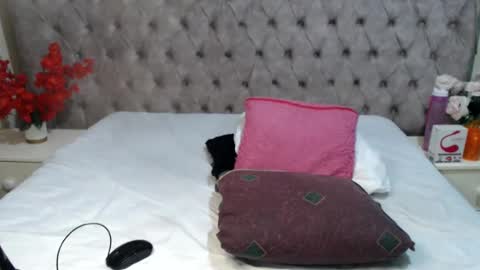 Snapshot of lucysweet83 chatting on 01.31.25 XOXO online show from 01.31.25