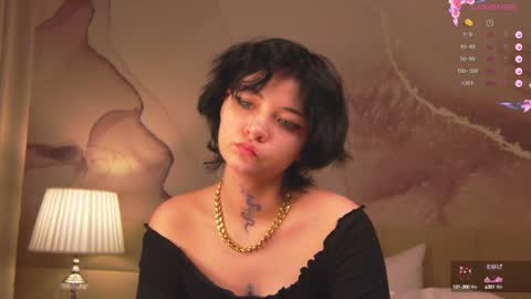 lucyvee online show from 12.29.24