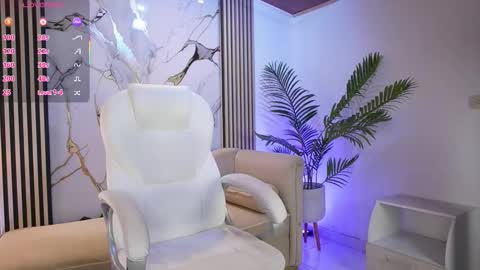 lucyweisser online show from 03.21.26