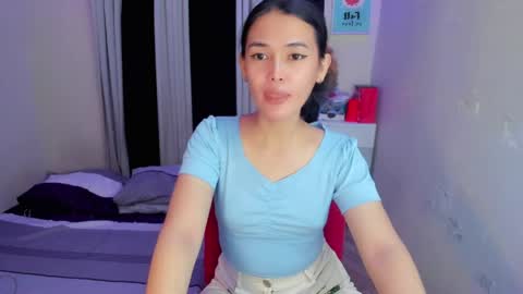 Snapshot of lucyx143 chatting on 05.17.26 Lucy online show from 05.17.26
