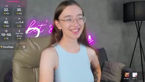 Snapshot of lucyy_green chatting on 07.30.26 Lucy online show from 07.30.26