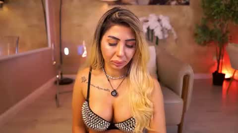 Snapshot of lucyyrosse chatting on 06.20.26 LucyRose online show from 06.20.26