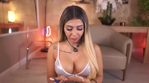 Snapshot of lucyyrosse chatting on 07.19.26 LucyRose online show from 07.19.26