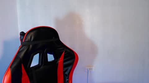 Snapshot of luda_69 chatting on 11.28.25 luda_69 online show from 11.28.25