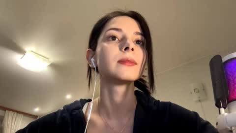 Mika online show from 03.17.26