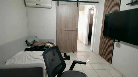 luis_flr online show from 10.01.25