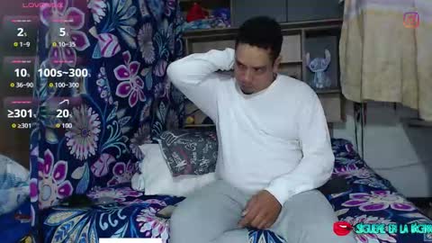 Snapshot of luisa2025_ chatting on 09.30.25 Hot Latina online show from 09.30.25