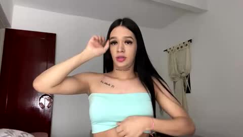   Luisa Fernanda  online show from 10.13.25