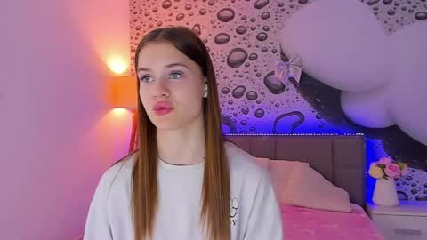 LuisaClover online show from 05.31.26
