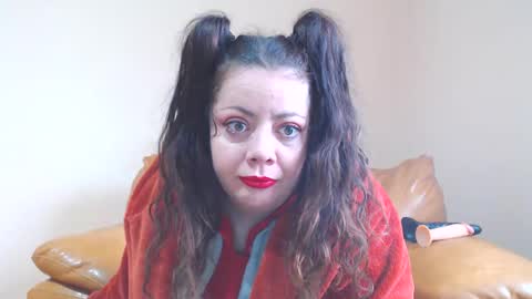 Cassie online show from 02.17.26