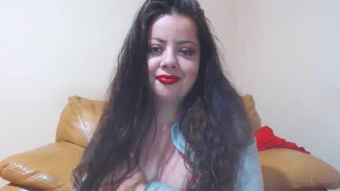 Snapshot of luisahornydoll chatting on 05.21.26 Cassie online show from 05.21.26