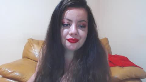 Snapshot of luisahornydoll chatting on 05.27.26 Cassie online show from 05.27.26