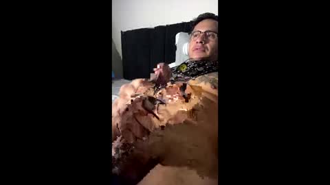 Snapshot of luisjg24hrs chatting on 03.28.26 luisjg24hrs online show from 03.28.26