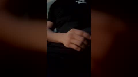 Snapshot of luisjg24hrs chatting on 04.03.26 luisjg24hrs online show from 04.03.26