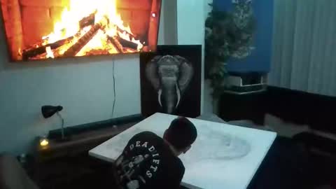 Snapshot of luisjg24hrs chatting on 04.04.26 luisjg24hrs online show from 04.04.26