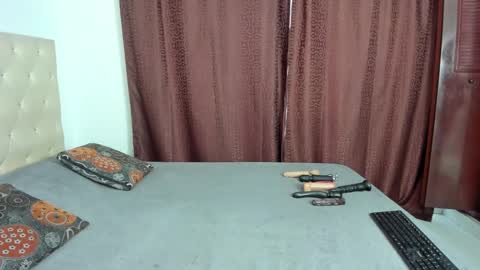 Snapshot of luissa_s1 chatting on 01.16.26 Luissa online show from 01.16.26