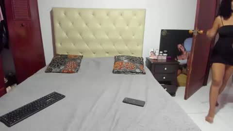 Snapshot of luissa_s1 chatting on 02.19.26 Luissa online show from 02.19.26