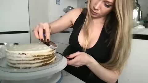 luiva13 online show from 01.20.25