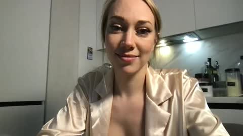 luiva13 online show from 01.23.25