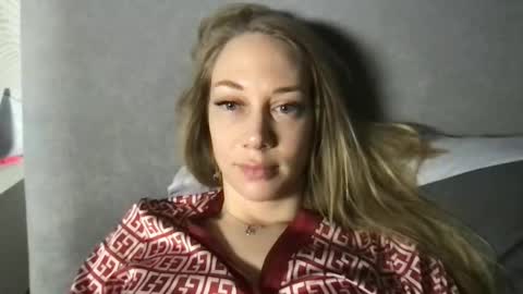 luiva13 online show from 02.25.25