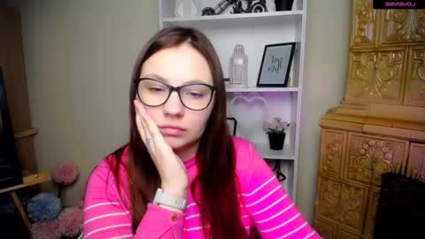 Luiza online show from 12.15.25