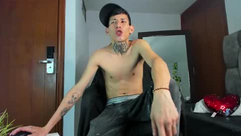 lujuriau_u online show from 10.05.25