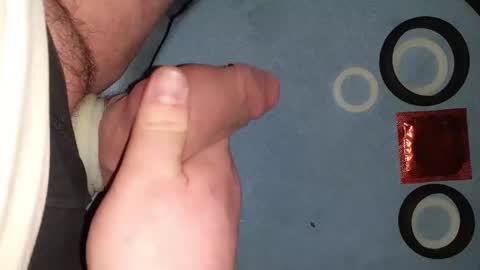 Snapshot of lukasaq chatting on 11.23.25 lukasaq online show from 11.23.25