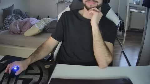 lukasschoetz online show from 12.29.24