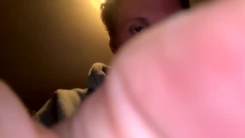 Snapshot of lukeeeeey96 chatting on 12.14.24 lukeeeeey96 online show from 12.14.24