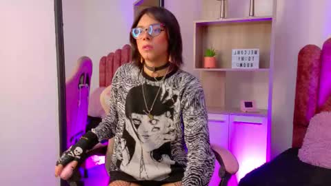 Cookie  online show from 12.19.25