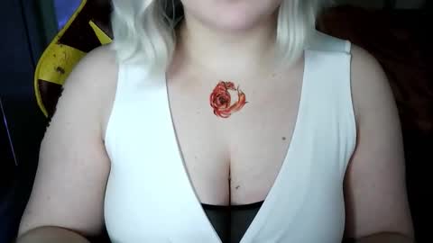 lulovia online show from 02.15.26