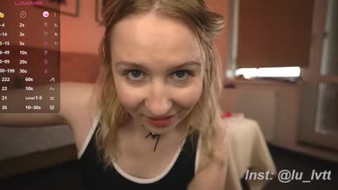 Snapshot of lulu_lovett chatting on 09.14.25 lulu_lovett online show from 09.14.25