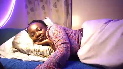 lulu_sparks1 online show from 10.04.25