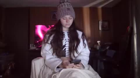 Snapshot of lulupixxx chatting on 01.19.25 Connie online show from 01.19.25