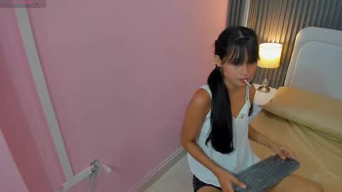 luly_dreams online show from 10.11.25
