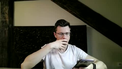 Andrew independent model 2000-0000 CET daily online show from 04.15.26