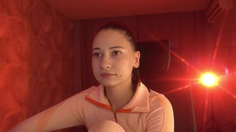 Snapshot of lumenova chatting on 10.04.25 Amelia online show from 10.04.25